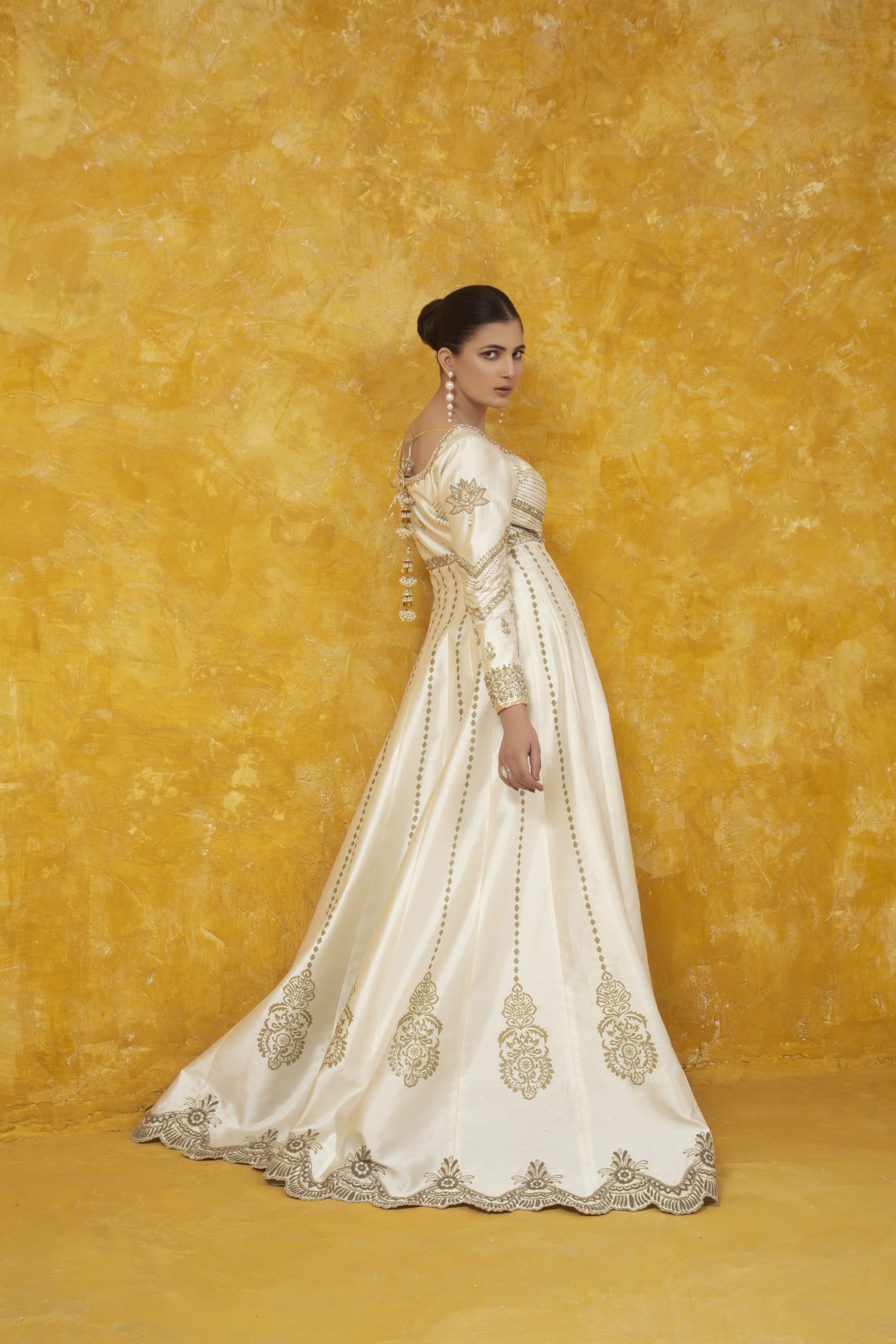Chandni - Image 2